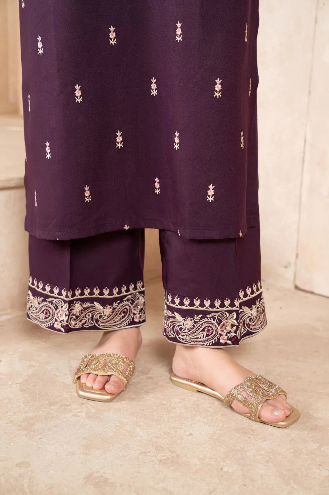 NAAZ Long Length Pocket Style Embroidery 2pc