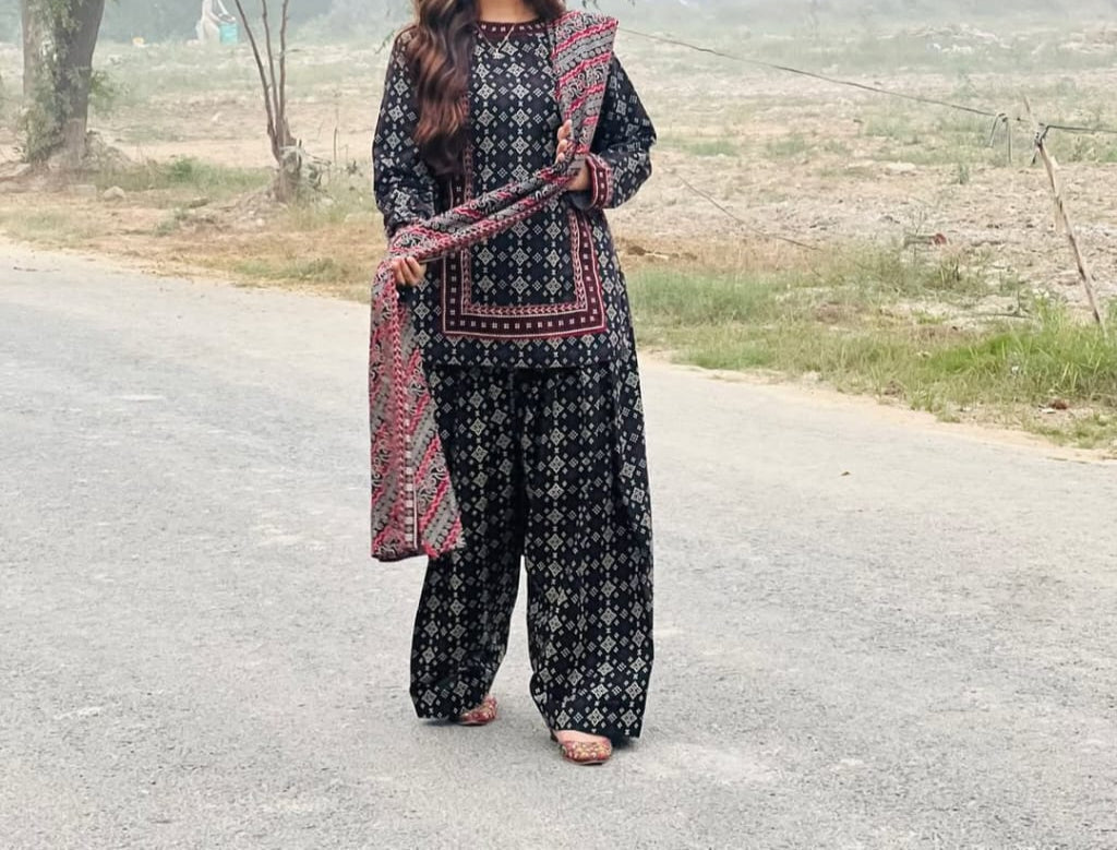 DIGITAL CHUNRI 3PC SUIT WITH FARSI SALWAR