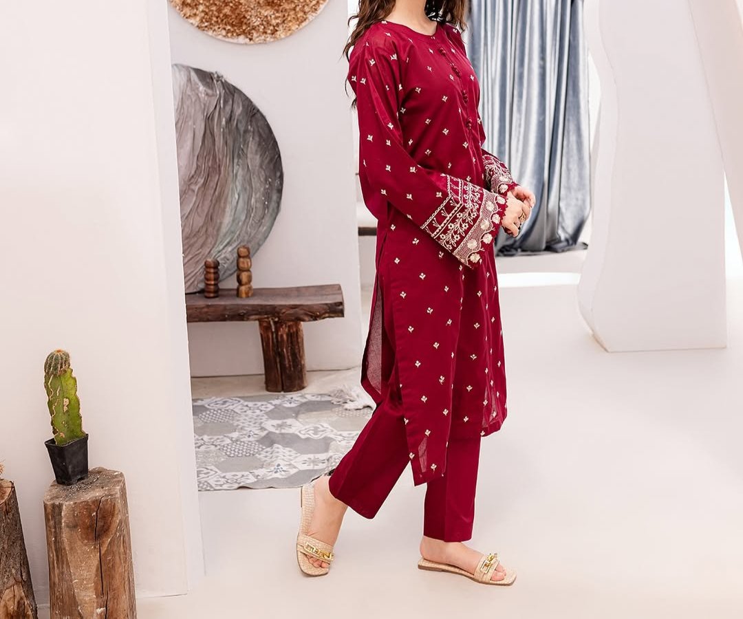 NEW MOST DEMANDING COLLECTION NAFEES LIBAS